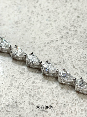 Pear shaped tennis bracelet