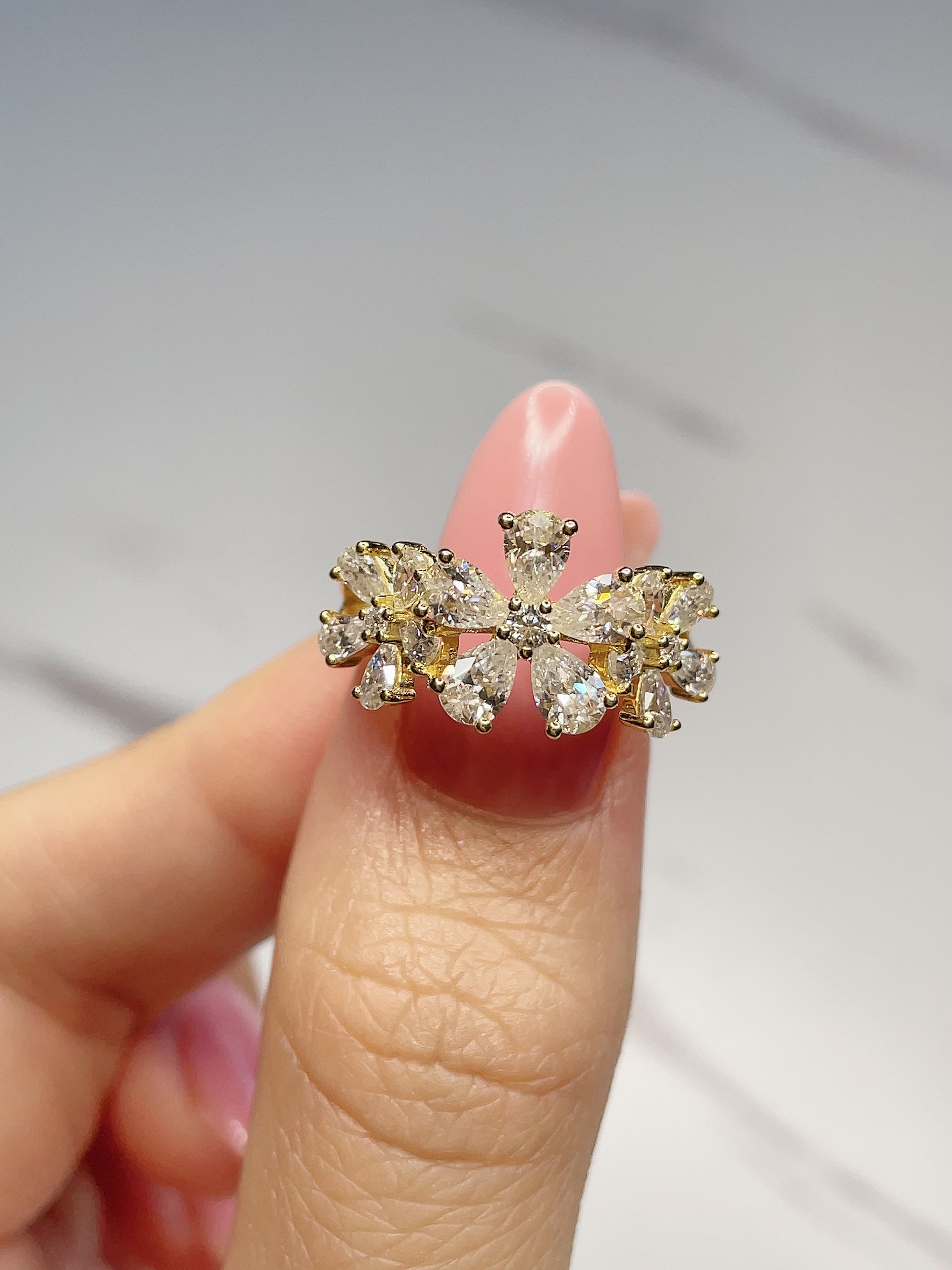 Blooming flower ring ‐ 3 flowers ‐ – bosslady tokyo Blooming flower ring ‐ 3 flowers ‐ – bosslady tokyo